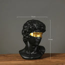 Busto Davi com Máscara Dourada em Resina – Escultura Moderna Arte Abstrata para Mesa