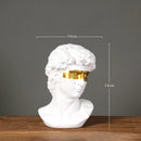 Busto Davi com Máscara Dourada em Resina – Escultura Moderna Arte Abstrata para Mesa